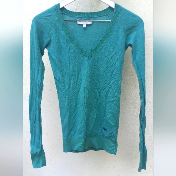 Abercrombie & Fitch Sweaters - Abercrombie Y2K Teal V-Neck Long arms sleeves Rabbit Hairblend sweater Small VGC